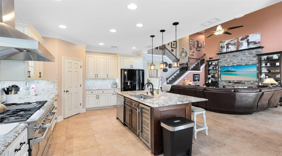 ORLANDO, Florida 32836, 4 Bedrooms Bedrooms, ,3 BathroomsBathrooms,Residential,For Sale,SHELTERING PINE,0,MFRO6320074