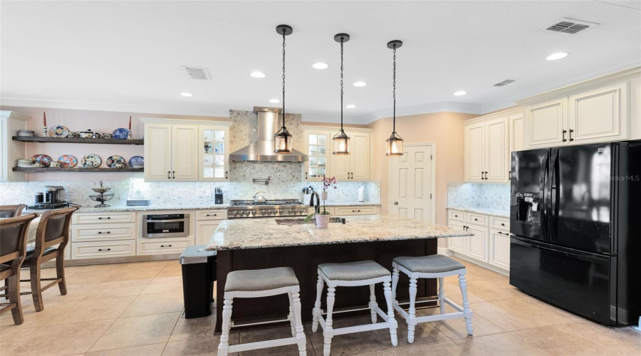 ORLANDO, Florida 32836, 4 Bedrooms Bedrooms, ,3 BathroomsBathrooms,Residential,For Sale,SHELTERING PINE,0,MFRO6320074