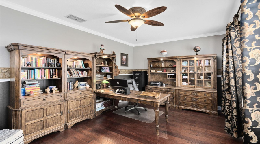 ORLANDO, Florida 32836, 4 Bedrooms Bedrooms, ,3 BathroomsBathrooms,Residential,For Sale,SHELTERING PINE,0,MFRO6320074