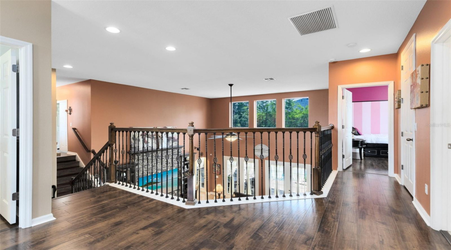 ORLANDO, Florida 32836, 4 Bedrooms Bedrooms, ,3 BathroomsBathrooms,Residential,For Sale,SHELTERING PINE,0,MFRO6320074