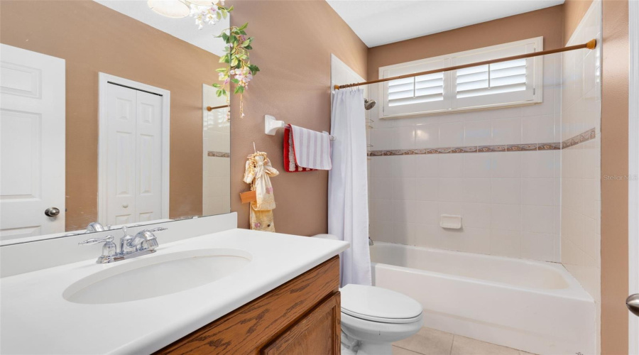 ORLANDO, Florida 32836, 4 Bedrooms Bedrooms, ,3 BathroomsBathrooms,Residential,For Sale,SHELTERING PINE,0,MFRO6320074