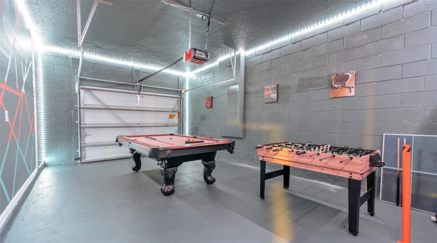 KISSIMMEE, Florida 34747, 7 Bedrooms Bedrooms, ,6 BathroomsBathrooms,Residential,For Sale,FLEMING MIST,0,MFRO6320253