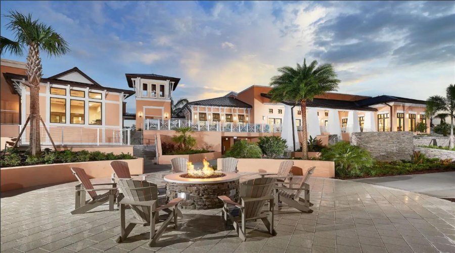 KISSIMMEE, Florida 34747, 7 Bedrooms Bedrooms, ,6 BathroomsBathrooms,Residential,For Sale,FLEMING MIST,0,MFRO6320253