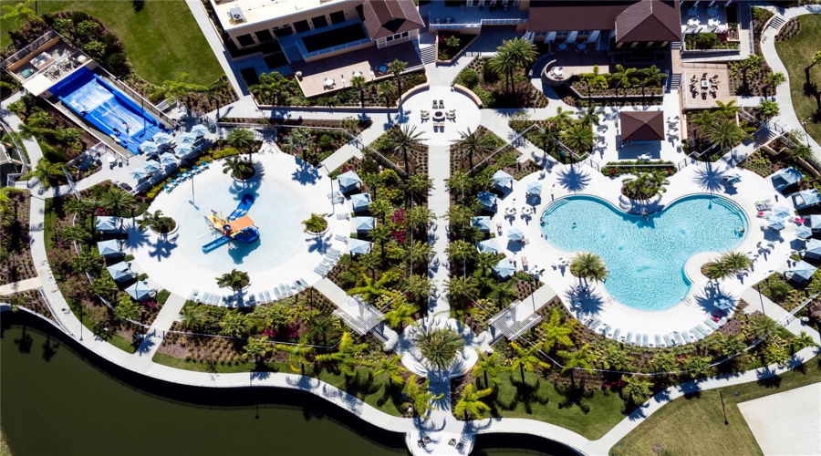 KISSIMMEE, Florida 34747, 7 Bedrooms Bedrooms, ,6 BathroomsBathrooms,Residential,For Sale,FLEMING MIST,0,MFRO6320253