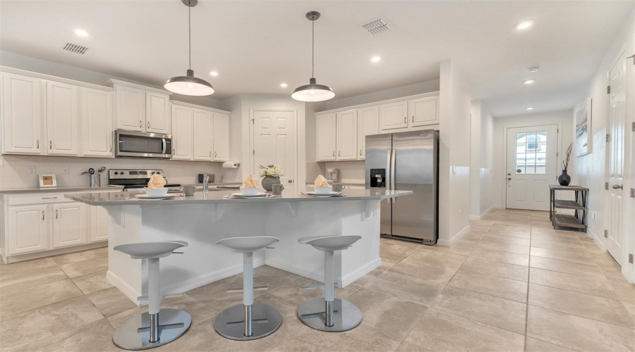 KISSIMMEE, Florida 34747, 7 Bedrooms Bedrooms, ,6 BathroomsBathrooms,Residential,For Sale,FLEMING MIST,0,MFRO6320253