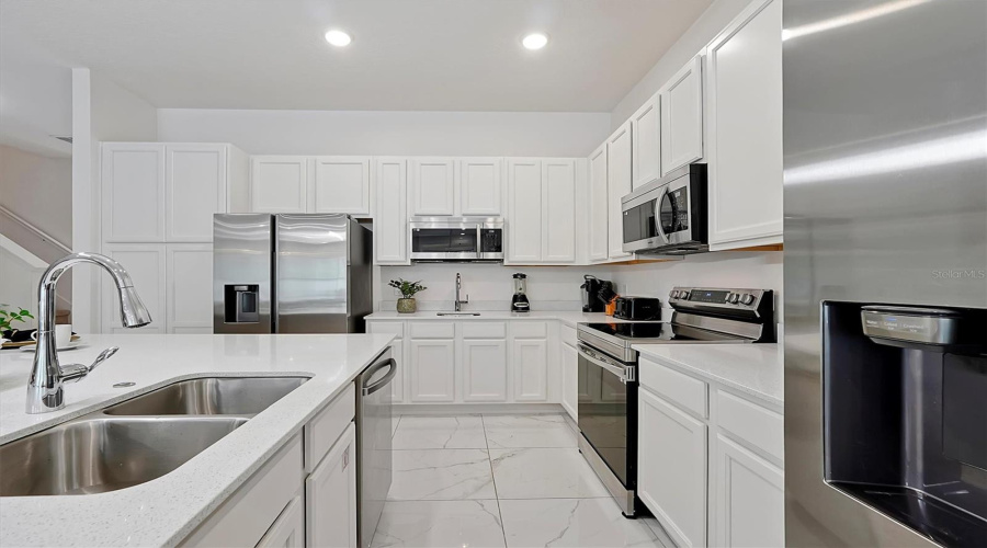 KISSIMMEE, Florida 34746, 12 Bedrooms Bedrooms, ,11 BathroomsBathrooms,Residential,For Sale,GANESHA,0,MFRO6320423