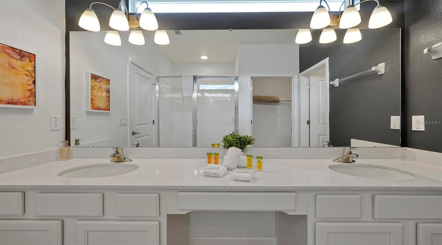 KISSIMMEE, Florida 34746, 12 Bedrooms Bedrooms, ,11 BathroomsBathrooms,Residential,For Sale,GANESHA,0,MFRO6320423