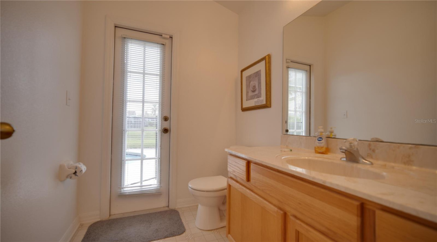 DAVENPORT, Florida 33897, 5 Bedrooms Bedrooms, ,4 BathroomsBathrooms,Residential,For Sale,BLOOMINGDALE,0,MFRS5129437