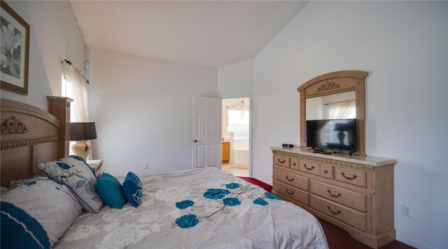 DAVENPORT, Florida 33897, 5 Bedrooms Bedrooms, ,4 BathroomsBathrooms,Residential,For Sale,BLOOMINGDALE,0,MFRS5129437