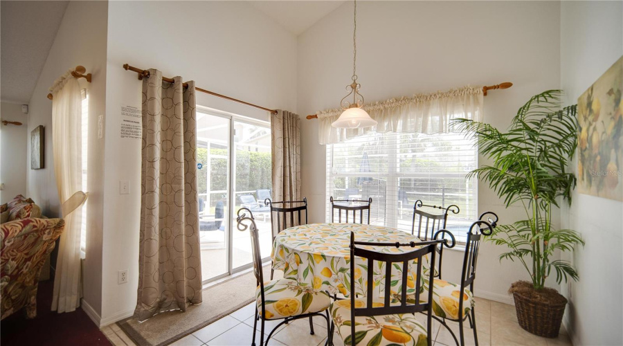 DAVENPORT, Florida 33897, 5 Bedrooms Bedrooms, ,4 BathroomsBathrooms,Residential,For Sale,BLOOMINGDALE,0,MFRS5129437