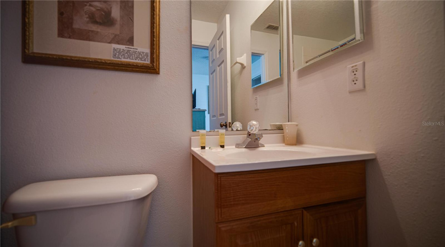 DAVENPORT, Florida 33897, 5 Bedrooms Bedrooms, ,4 BathroomsBathrooms,Residential,For Sale,BLOOMINGDALE,0,MFRS5129437