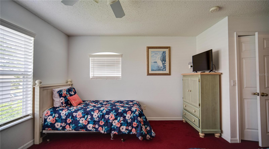 DAVENPORT, Florida 33897, 5 Bedrooms Bedrooms, ,4 BathroomsBathrooms,Residential,For Sale,BLOOMINGDALE,0,MFRS5129437