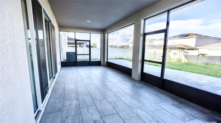 DAVENPORT, Florida 33837, 5 Bedrooms Bedrooms, ,3 BathroomsBathrooms,Residential,For Sale,SUGARWOOD,0,MFRO6319969