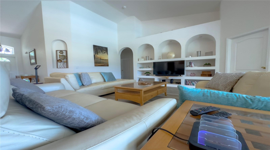 DAVENPORT, Florida 33897, 5 Bedrooms Bedrooms, ,3 BathroomsBathrooms,Residential,For Sale,BIRKDALE,0,MFRO6320579