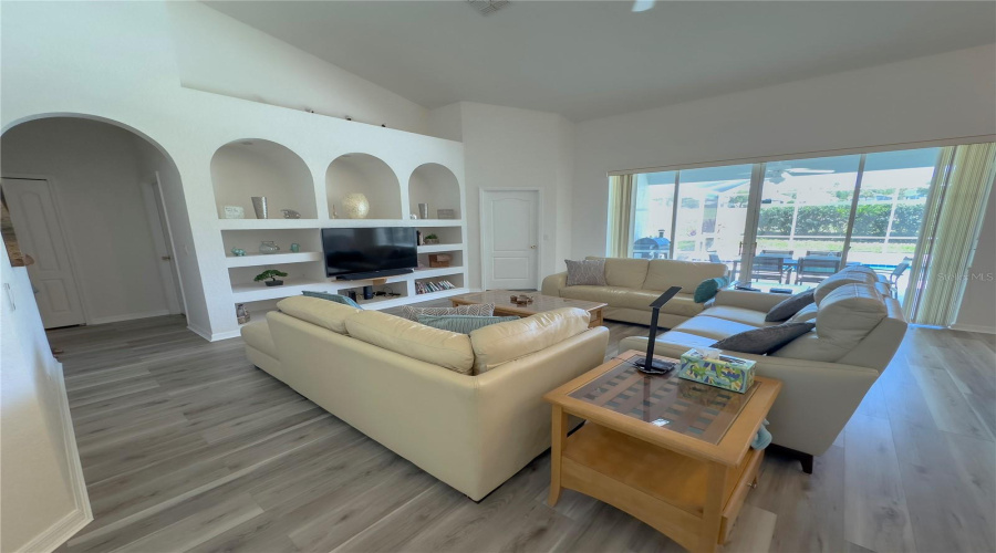 DAVENPORT, Florida 33897, 5 Bedrooms Bedrooms, ,3 BathroomsBathrooms,Residential,For Sale,BIRKDALE,0,MFRO6320579