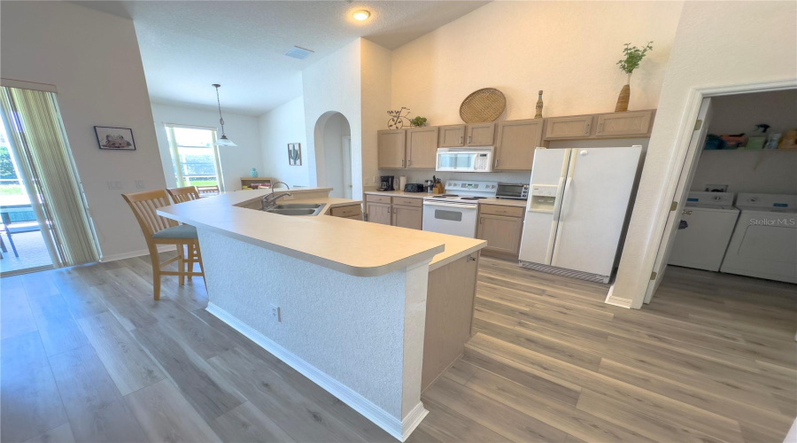 DAVENPORT, Florida 33897, 5 Bedrooms Bedrooms, ,3 BathroomsBathrooms,Residential,For Sale,BIRKDALE,0,MFRO6320579