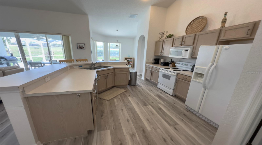 DAVENPORT, Florida 33897, 5 Bedrooms Bedrooms, ,3 BathroomsBathrooms,Residential,For Sale,BIRKDALE,0,MFRO6320579