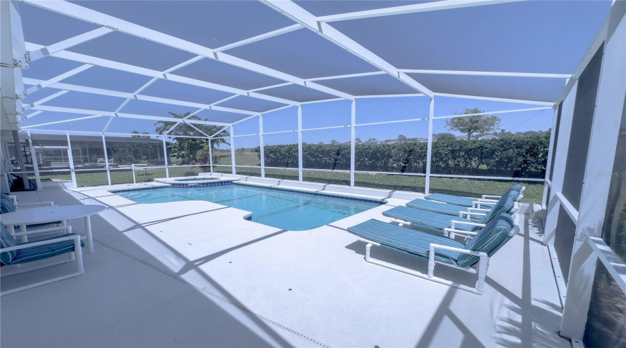 DAVENPORT, Florida 33897, 5 Bedrooms Bedrooms, ,3 BathroomsBathrooms,Residential,For Sale,BIRKDALE,0,MFRO6320579
