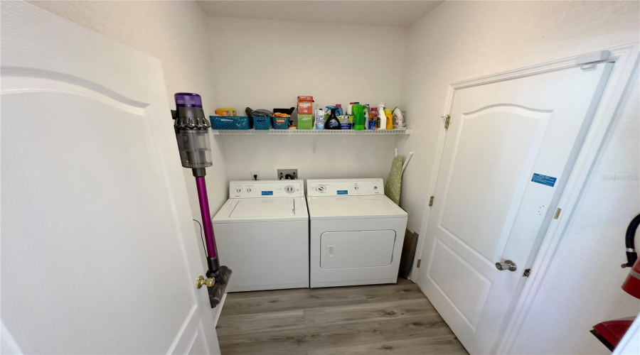 DAVENPORT, Florida 33897, 5 Bedrooms Bedrooms, ,3 BathroomsBathrooms,Residential,For Sale,BIRKDALE,0,MFRO6320579