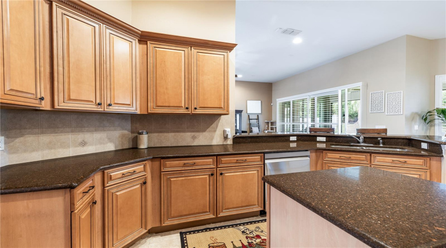 KISSIMMEE, Florida 34746, 4 Bedrooms Bedrooms, ,3 BathroomsBathrooms,Residential,For Sale,SHORESIDE,0,MFRS5129470