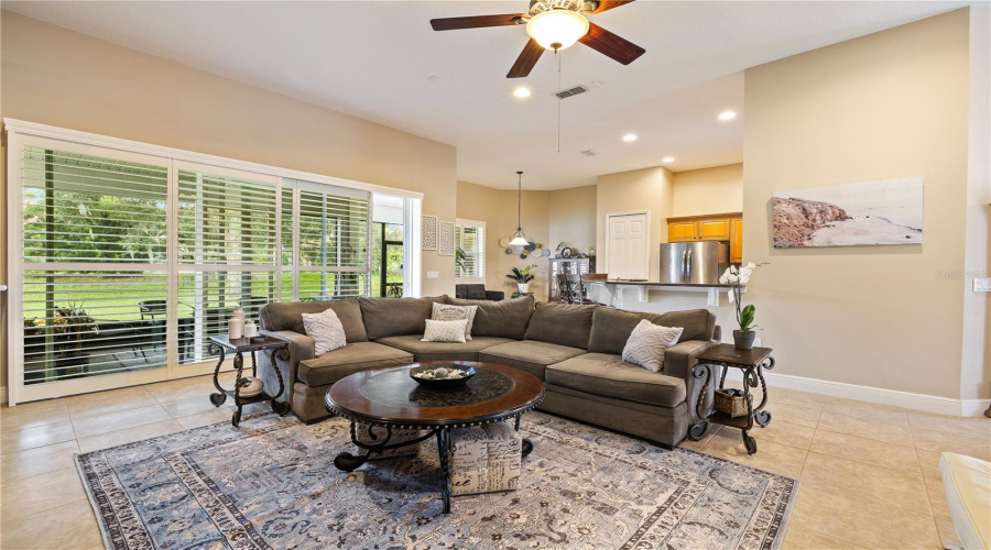 KISSIMMEE, Florida 34746, 4 Bedrooms Bedrooms, ,3 BathroomsBathrooms,Residential,For Sale,SHORESIDE,0,MFRS5129470