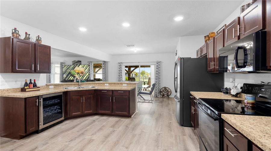 KISSIMMEE, Florida 34746, 4 Bedrooms Bedrooms, ,2 BathroomsBathrooms,Residential,For Sale,CANYON BREEZE,0,MFRO6320718