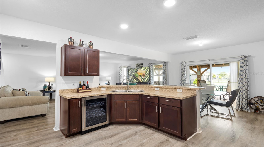 KISSIMMEE, Florida 34746, 4 Bedrooms Bedrooms, ,2 BathroomsBathrooms,Residential,For Sale,CANYON BREEZE,0,MFRO6320718