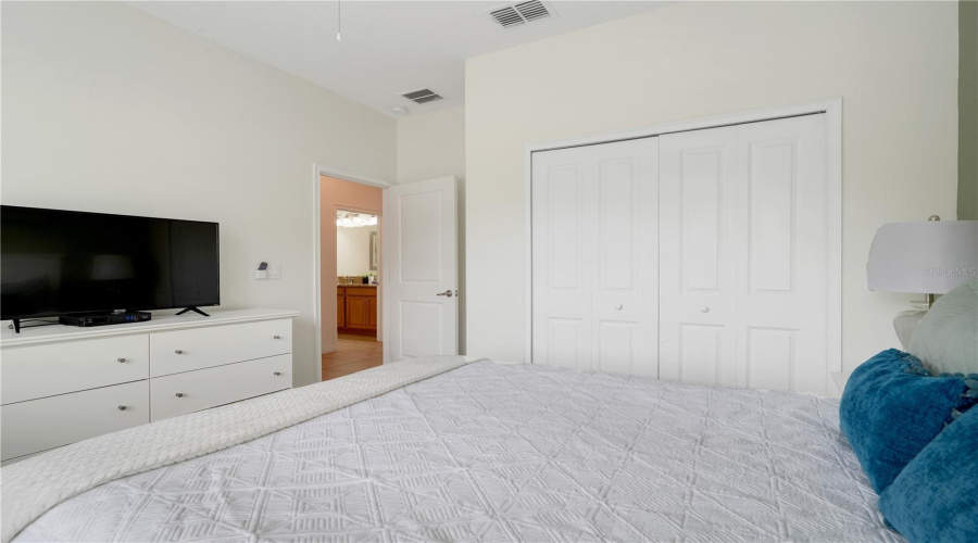 Guest Bedroom with ensuite bathroom