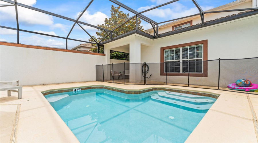Private screen enclosed pool and lanai
