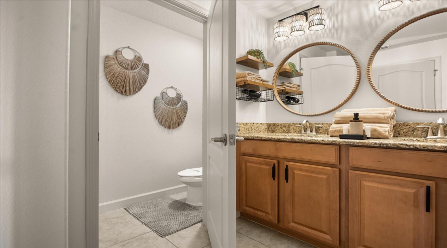 KISSIMMEE, Florida 34747, 4 Bedrooms Bedrooms, ,3 BathroomsBathrooms,Residential,For Sale,BEACH PALM,0,MFRO6320709