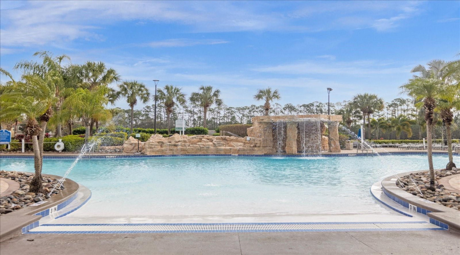 KISSIMMEE, Florida 34747, 4 Bedrooms Bedrooms, ,3 BathroomsBathrooms,Residential,For Sale,BEACH PALM,0,MFRO6320709
