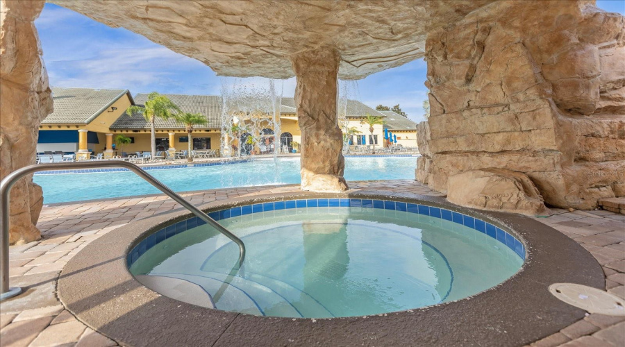 KISSIMMEE, Florida 34747, 4 Bedrooms Bedrooms, ,3 BathroomsBathrooms,Residential,For Sale,BEACH PALM,0,MFRO6320709