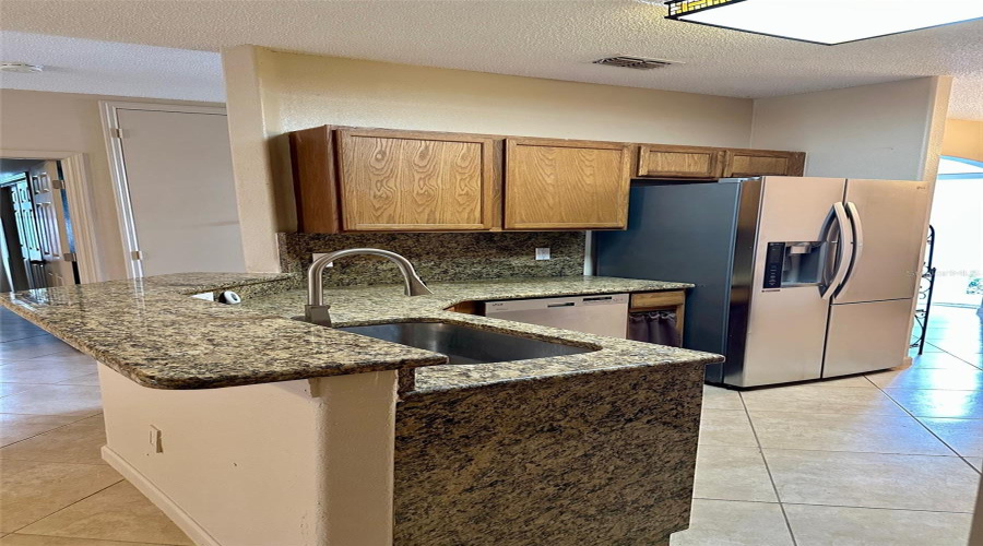 DAVENPORT, Florida 33837, 5 Bedrooms Bedrooms, ,3 BathroomsBathrooms,Residential,For Sale,KNOLLWOOD,0,MFRO6320512