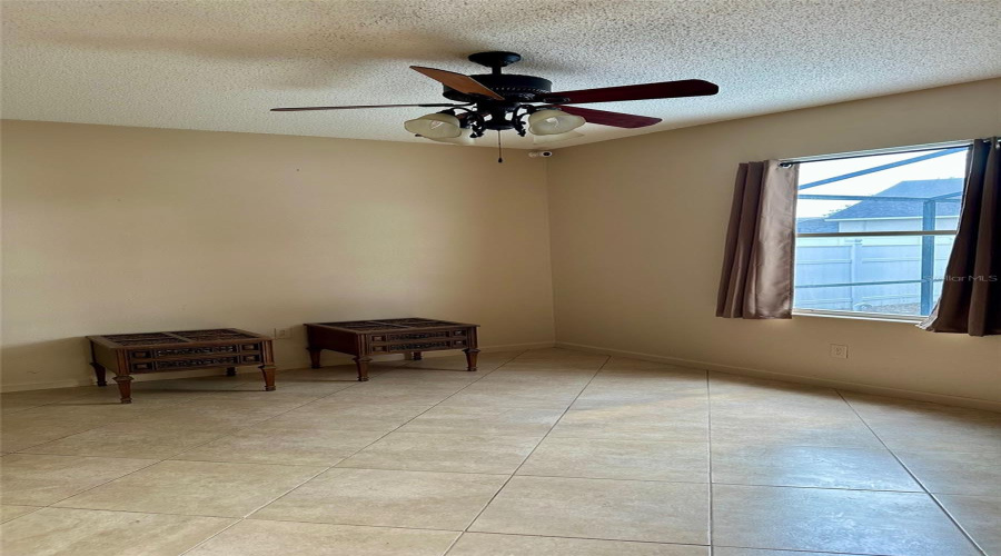 DAVENPORT, Florida 33837, 5 Bedrooms Bedrooms, ,3 BathroomsBathrooms,Residential,For Sale,KNOLLWOOD,0,MFRO6320512