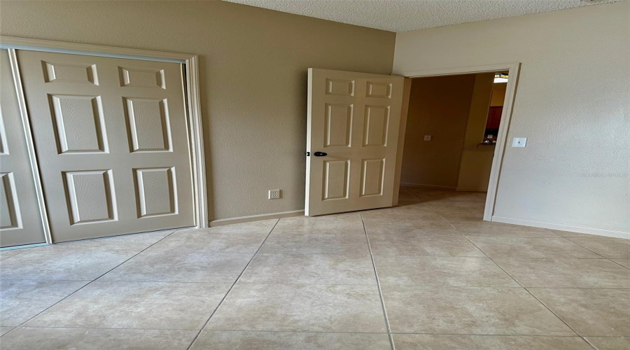 DAVENPORT, Florida 33837, 5 Bedrooms Bedrooms, ,3 BathroomsBathrooms,Residential,For Sale,KNOLLWOOD,0,MFRO6320512