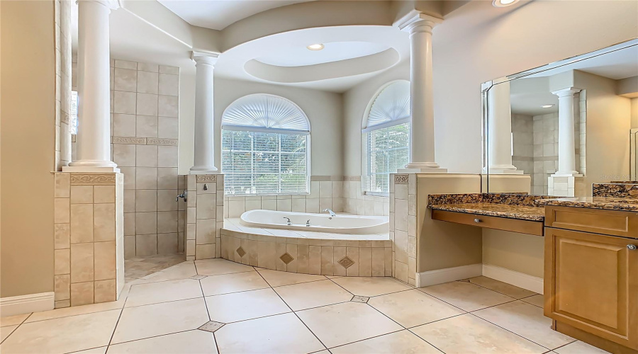 DAVENPORT, Florida 33837, 4 Bedrooms Bedrooms, ,4 BathroomsBathrooms,Residential,For Sale,CALLAWAY,0,MFRO6320951