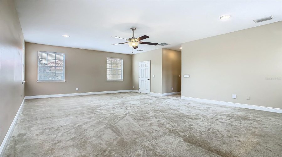 DAVENPORT, Florida 33837, 4 Bedrooms Bedrooms, ,4 BathroomsBathrooms,Residential,For Sale,CALLAWAY,0,MFRO6320951