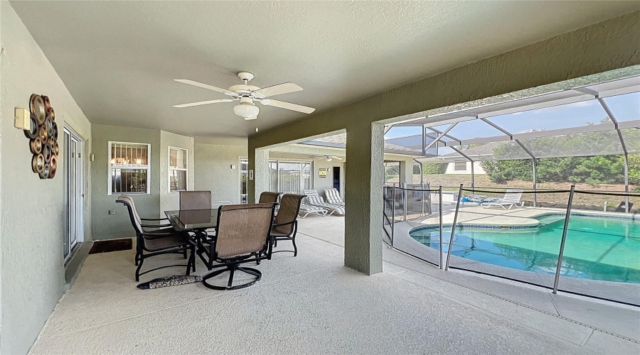 DAVENPORT, Florida 33897, 4 Bedrooms Bedrooms, ,3 BathroomsBathrooms,Residential,For Sale,MOSCATO,0,MFRS5128409