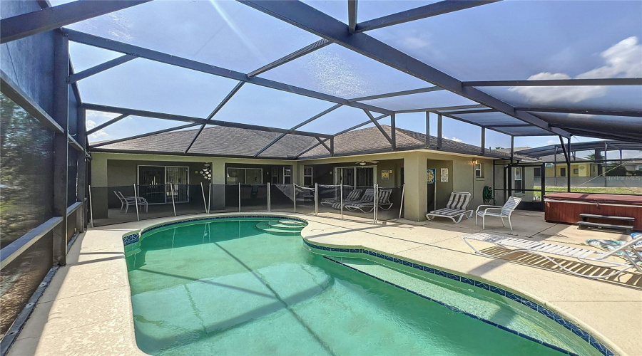 DAVENPORT, Florida 33897, 4 Bedrooms Bedrooms, ,3 BathroomsBathrooms,Residential,For Sale,MOSCATO,0,MFRS5128409