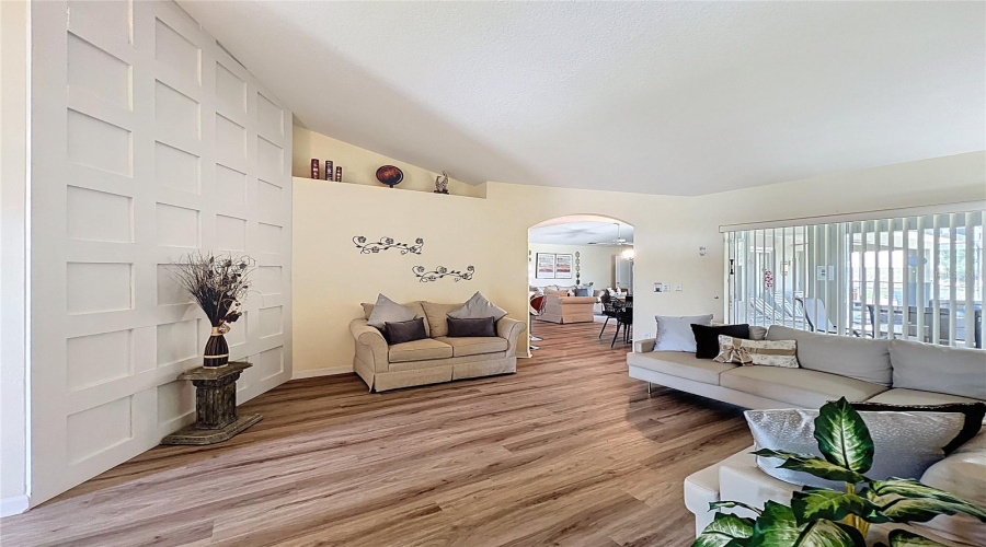 DAVENPORT, Florida 33897, 4 Bedrooms Bedrooms, ,3 BathroomsBathrooms,Residential,For Sale,MOSCATO,0,MFRS5128409