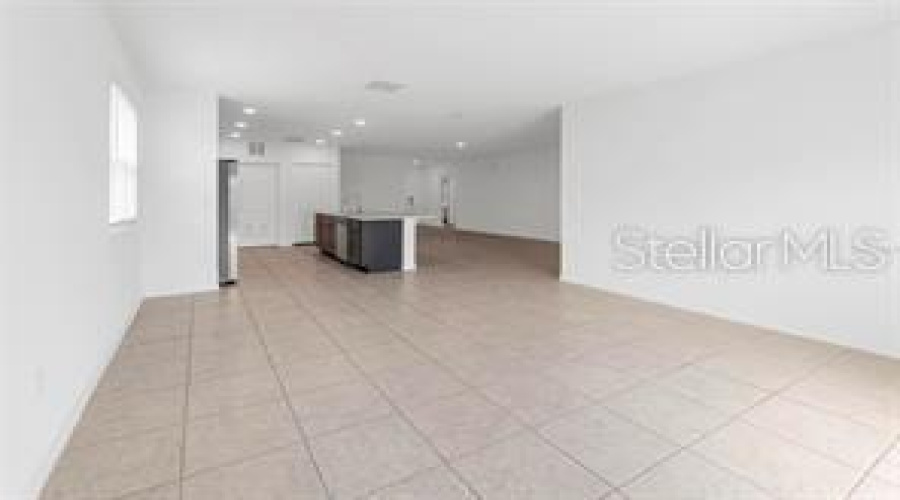 DAVENPORT, Florida 33837, 4 Bedrooms Bedrooms, ,2 BathroomsBathrooms,Residential,For Sale,OAK MARSH,0,MFRS5129570