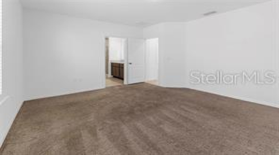 DAVENPORT, Florida 33837, 4 Bedrooms Bedrooms, ,2 BathroomsBathrooms,Residential,For Sale,OAK MARSH,0,MFRS5129570