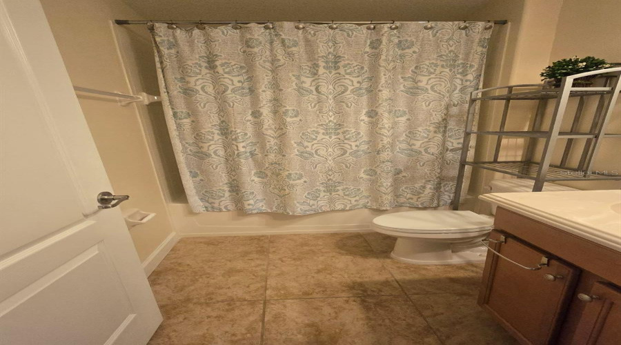 KISSIMMEE, Florida 34747, 5 Bedrooms Bedrooms, ,5 BathroomsBathrooms,Residential,For Sale,CUBAN PALM,0,MFRTB8400109