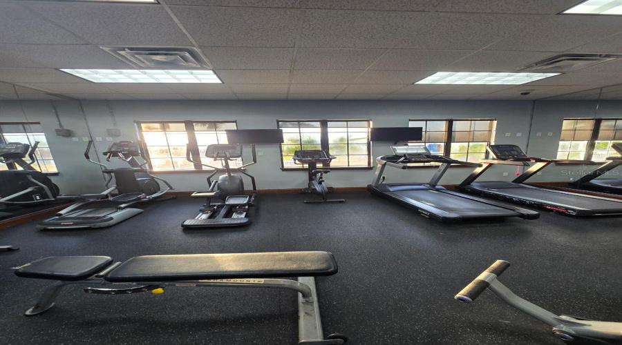 KISSIMMEE, Florida 34747, 5 Bedrooms Bedrooms, ,5 BathroomsBathrooms,Residential,For Sale,CUBAN PALM,0,MFRTB8400109