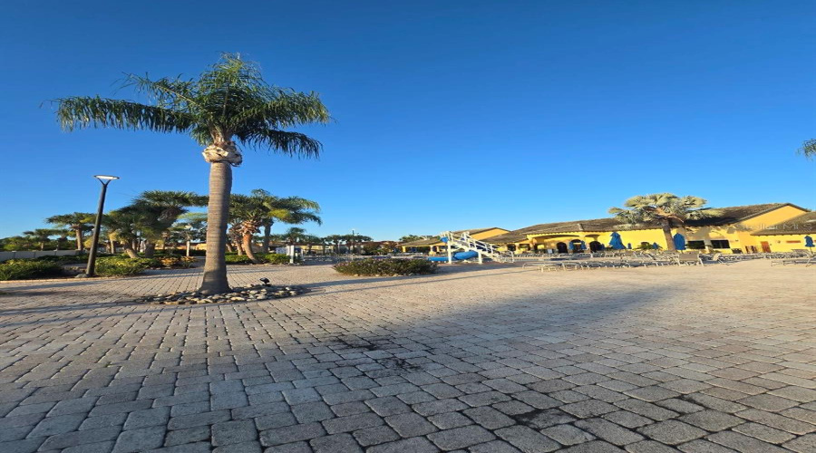 KISSIMMEE, Florida 34747, 5 Bedrooms Bedrooms, ,5 BathroomsBathrooms,Residential,For Sale,CUBAN PALM,0,MFRTB8400109