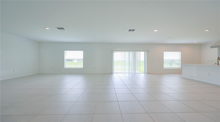 DAVENPORT, Florida 33897, 5 Bedrooms Bedrooms, ,3 BathroomsBathrooms,Residential,For Sale,TUSCANY,0,MFRO6321130