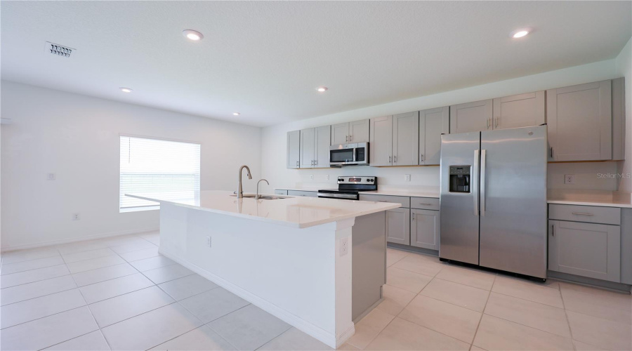 DAVENPORT, Florida 33897, 5 Bedrooms Bedrooms, ,3 BathroomsBathrooms,Residential,For Sale,TUSCANY,0,MFRO6321130