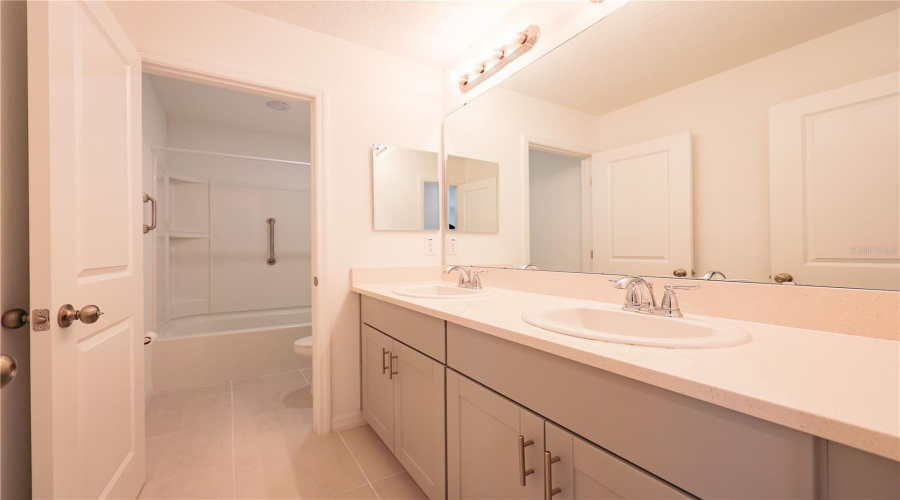 DAVENPORT, Florida 33897, 5 Bedrooms Bedrooms, ,3 BathroomsBathrooms,Residential,For Sale,TUSCANY,0,MFRO6321130
