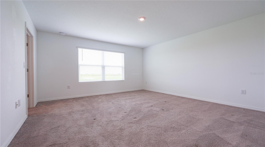 DAVENPORT, Florida 33897, 5 Bedrooms Bedrooms, ,3 BathroomsBathrooms,Residential,For Sale,TUSCANY,0,MFRO6321130