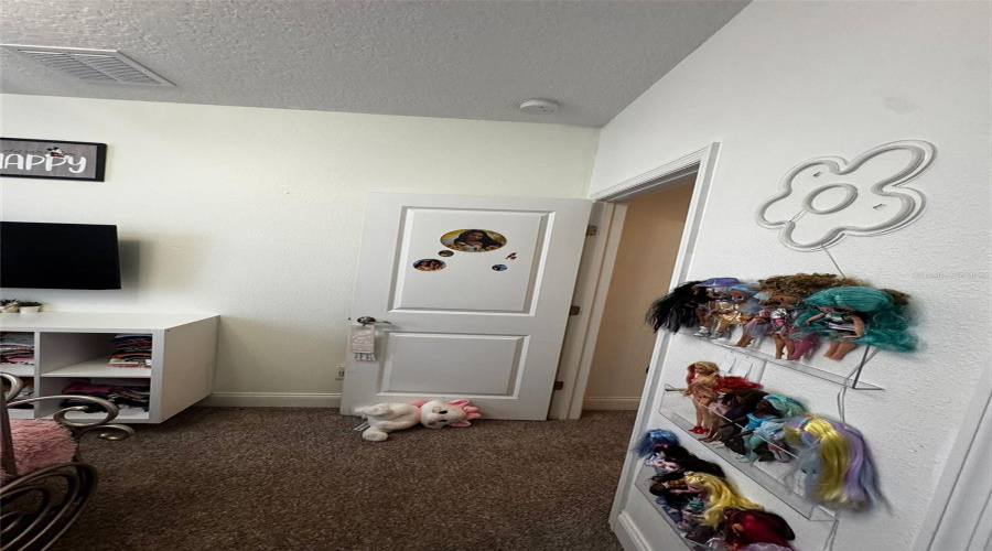 DAVENPORT, Florida 33896, 4 Bedrooms Bedrooms, ,4 BathroomsBathrooms,Residential,For Sale,CAPTIVA,0,MFRO6318812